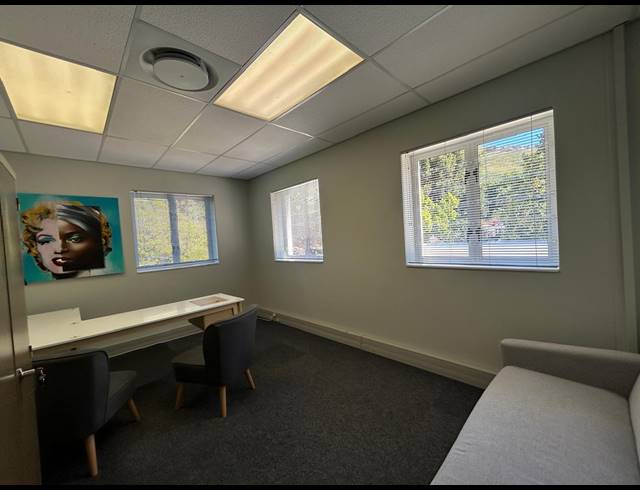 159M² OFFICE TO LET IN STEENBERG